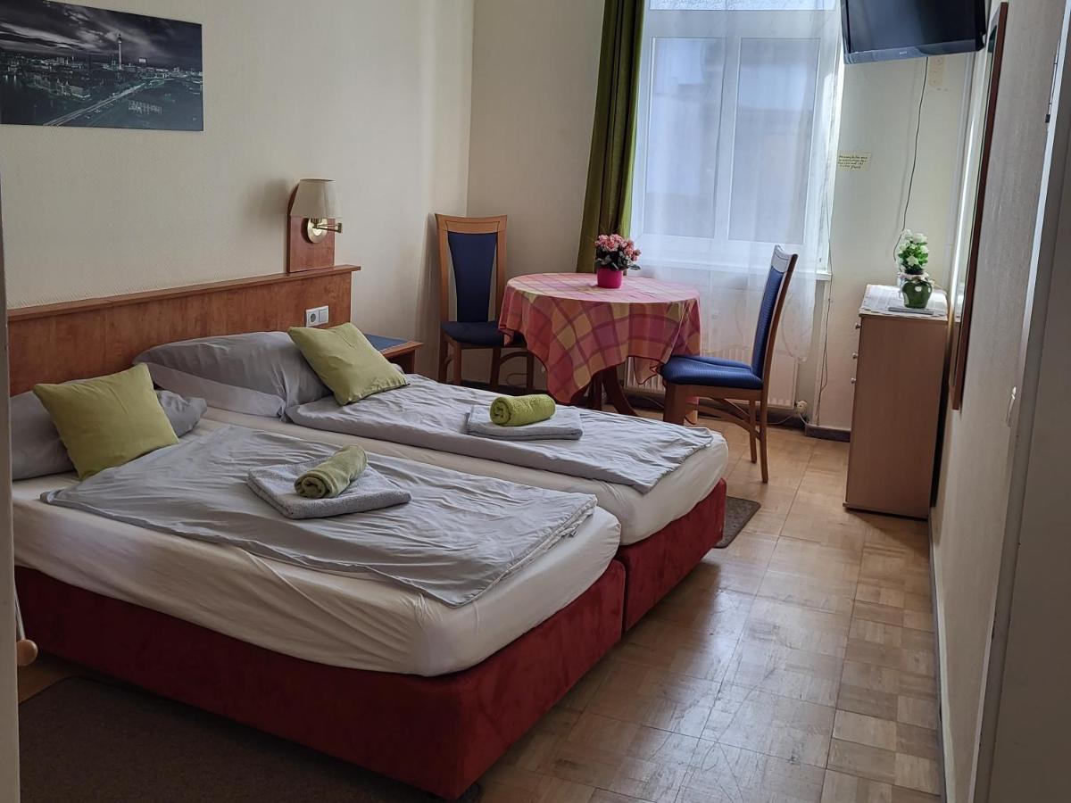 Pension Hubertus Berlin Exterior photo