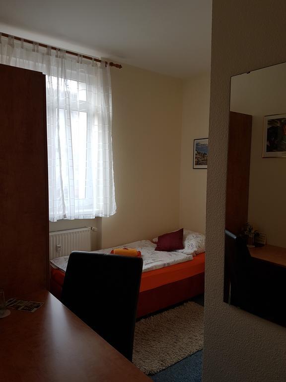 Pension Hubertus Berlin Exterior photo