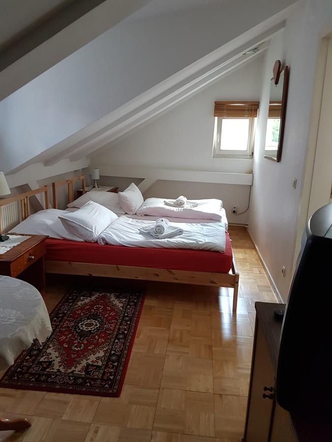 Pension Hubertus Berlin Exterior photo
